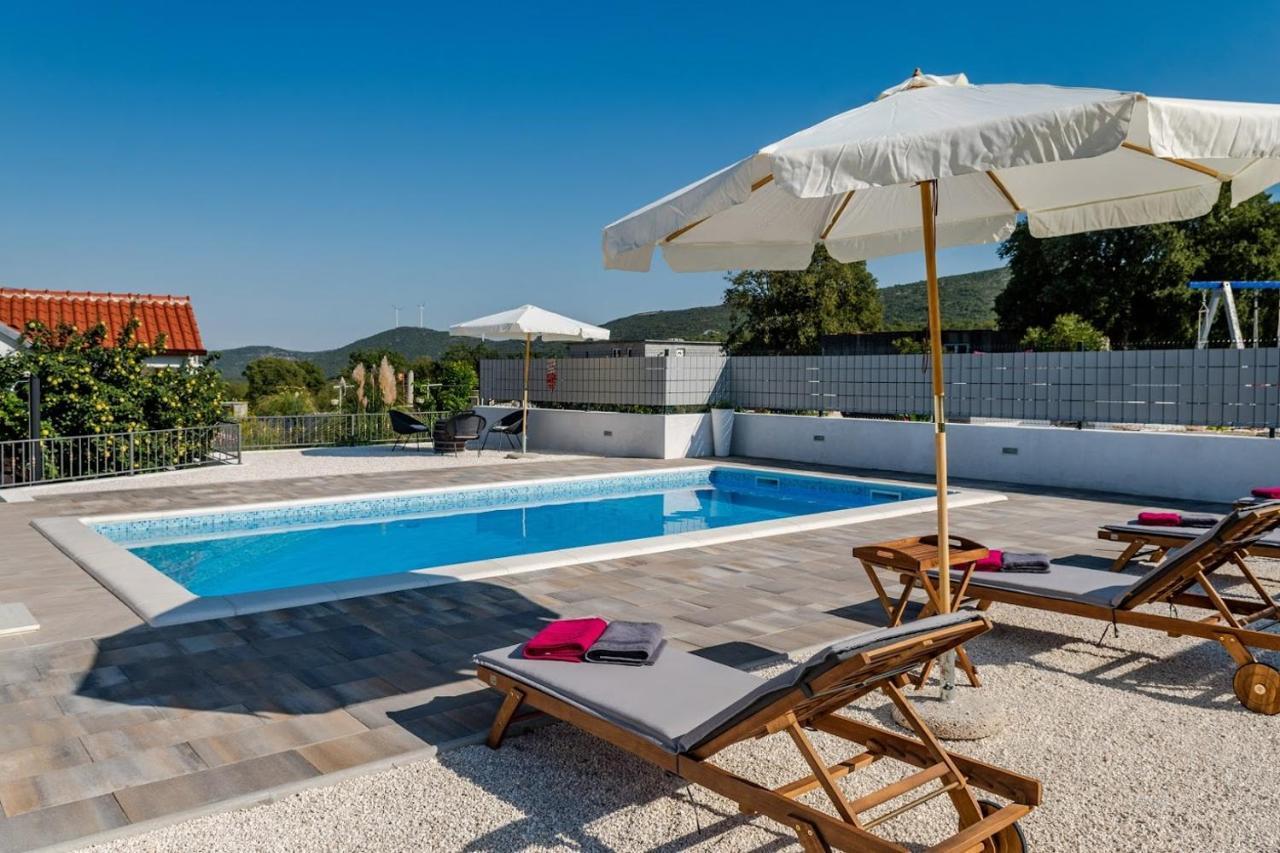 הוילה Blizna Donja House Camellia With Fenced Pool And Playground מראה חיצוני תמונה