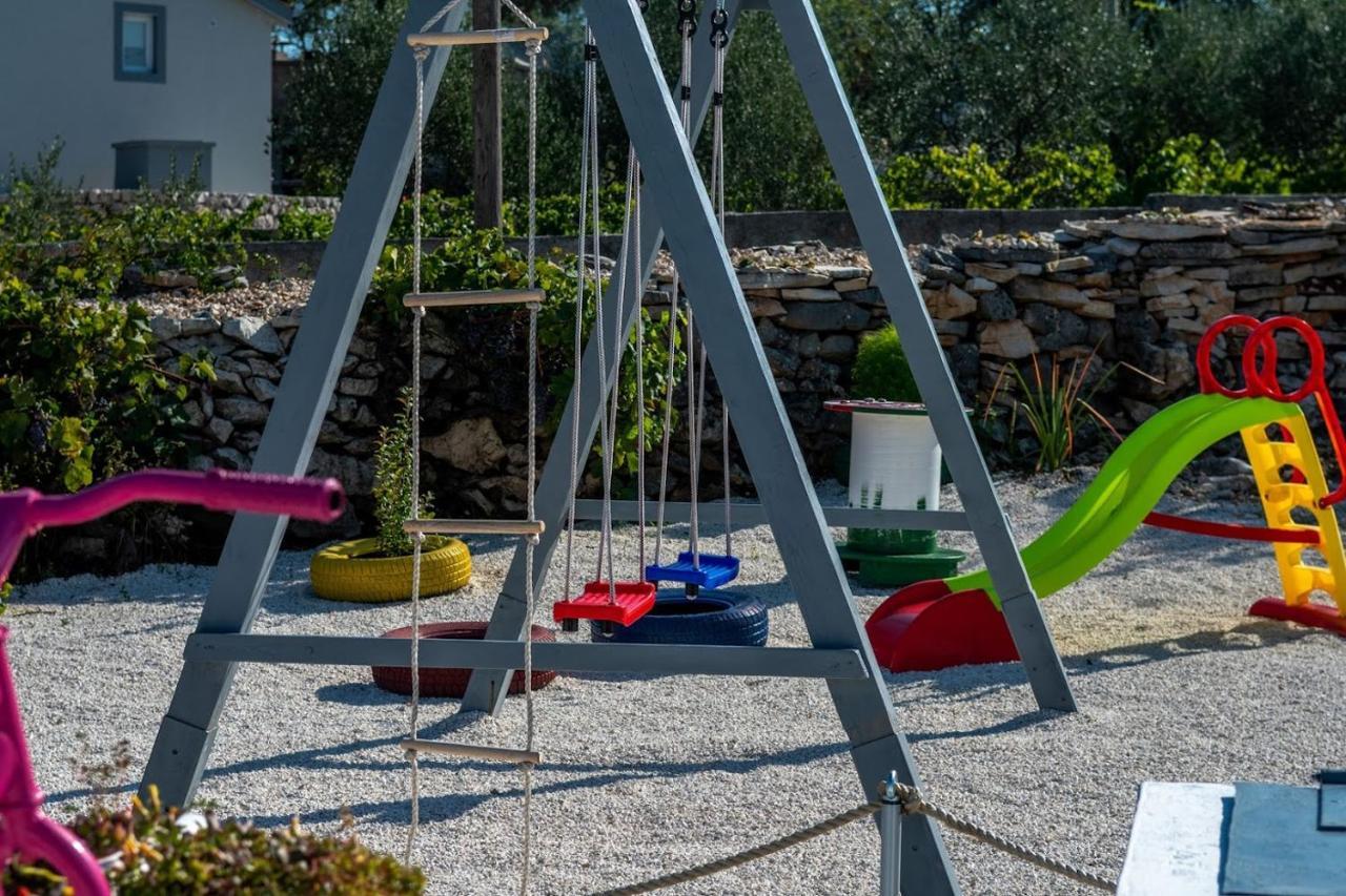 הוילה Blizna Donja House Camellia With Fenced Pool And Playground מראה חיצוני תמונה