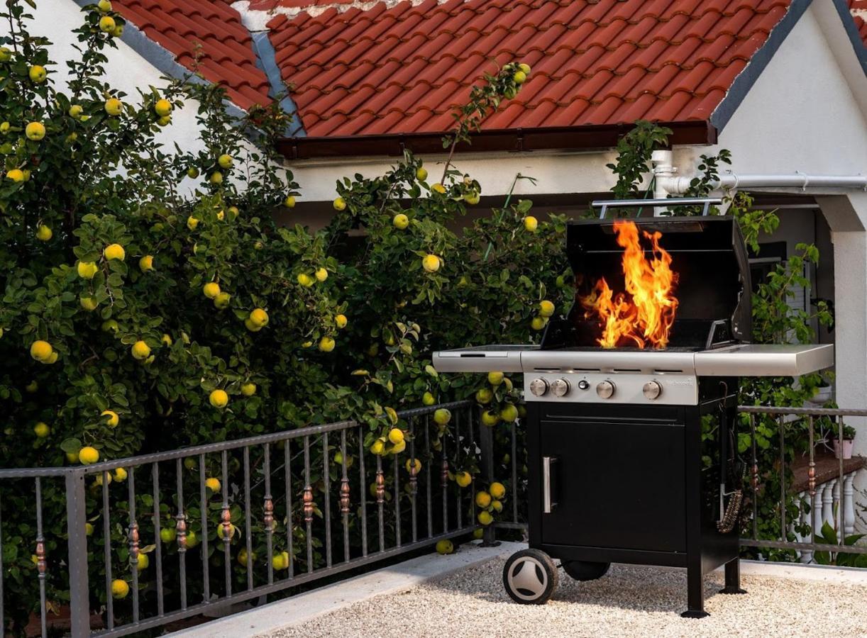 הוילה Blizna Donja House Camellia With Fenced Pool And Playground מראה חיצוני תמונה