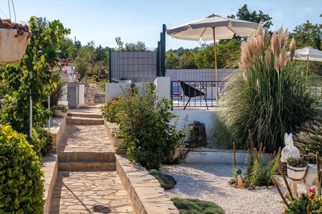 הוילה Blizna Donja House Camellia With Fenced Pool And Playground מראה חיצוני תמונה