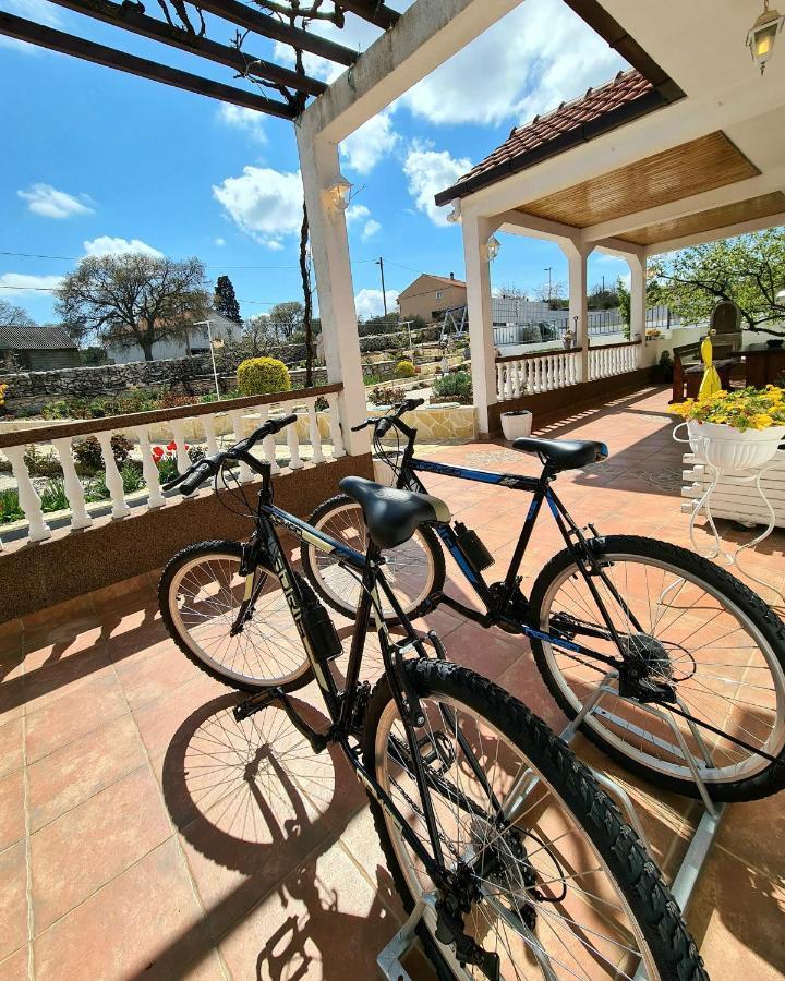 הוילה Blizna Donja House Camellia With Fenced Pool And Playground מראה חיצוני תמונה